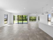 Brand New Luxury Family Home in Hope Island