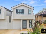 Brand New Luxury Family Home with Pool & Cabana on 450m²...