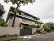Brand new luxury modern 4 storey house & lot in Ayala...