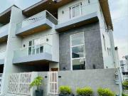 Brand New Modern House and Lot in Greenwoods Executive...