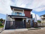 Brand New Modern House and Lot in Greenwoods Executive...