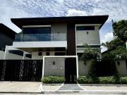Brand New Modern House for Sale in Tahanan Village...