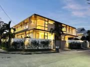 Brand New Modern House with Full Basement on a Corner...