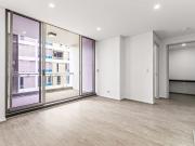 Brand New Painting Modern 2 Beds 2 Bath + Study for rent...