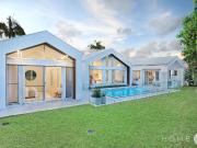 Brand New single level designer Living on Private ¼ Acre