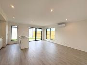 Brand New Spacious 4 bed 3 bath 2 car park house...