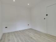 Brand New Studio flat in a HMO to Rent in Bellegrove Road
