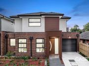 BRAND NEW TOWNHOUSE READY TO MOVE IN!