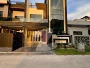Brand new very modern italian design house for sale park...