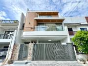 Brandnew Elegant 3 Storey House and Lot w/ Pool for Sale...