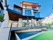Brandnew house w pool in MCKINLEY HILL nr BGC Taguig...