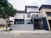 Branndew Modern Corner House and Lot for Sale in Las...