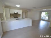 Break Lease $650 pw Lovely 3 Bed Townhouse for Rent