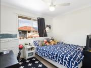 Break Lease. Great Calamvale Townhouse Is Available Now !