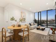 BREATHTAKING CBD VIEWS MATCHED BY MEMORABLE MODERN LUXURY