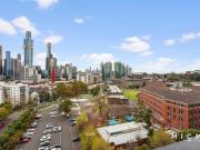 Breathtaking City Views to the North in Serene Southbank...