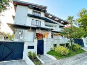 Breathtaking Fully Furnished Modern Contemporary House...