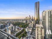 Breathtaking Garden and City Views in Prime CBD Location