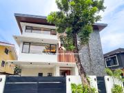 Breathtaking Modern Contemporary House and Lot For Sale...