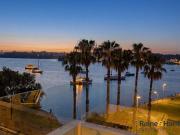 Breathtaking Water View Luxury Apartment Executive...