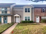 Briar Forest Dr