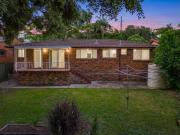 Brick Family Home Moments from Coffs Harbour Golf Club