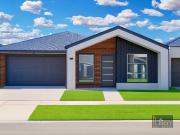 Brick Veneer! Two Living! Two Masters!