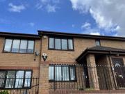 Bridge Court, West Kirby, 2 Bedroom Flat