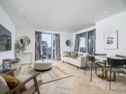 Bridgewater Avenue, Chelsea Creek SW6, 2 bed flat to...