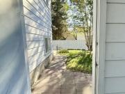 Bright, Clean, Large 1 Bdrm Legal Suite, Lower 2 Levels...