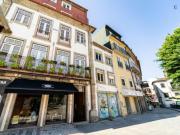 Bright 1 bedroom apartment near Braga Cathedral