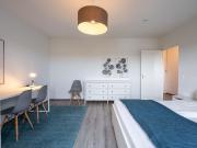 BRIGHT 1 BEDROOM APARTMENT WITH AN AMAZING VIEW IN...