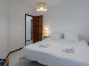 Bright 1BDR Apartment W/Balcony