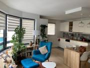 Bright 2 bedroom & 1 living room apartment, near...