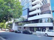 Bright 2 Bedroom Apartment in Central Box Hill