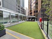 Bright 2 Bedroom Apartment with City Views