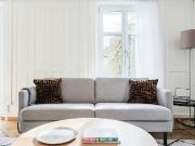 Bright 3 Bedroom Furnished Apartment in Oberstrass,...