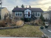 Bright 3 Bedroom Whole House in King Edward Park – Walk...