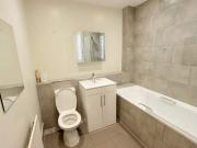 BRIGHT & AIRY recently 2 DOUBLE bedroom GROUND FLOOR... BRIGHT & AIRY recently 2 DOUBLE bedroom GROUND FLOOR...