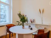 Bright Altbau: Get cozy, stylish & comfortable in...