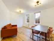 Bright and airy apartment in sought after Arnold Circus