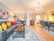 Bright and airy apartment in the heart of City West...