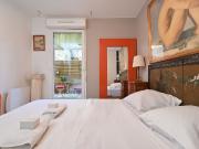 Bright and beautiful loft in popular area, Marseille...