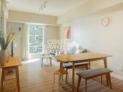 Bright and Breezy Condo with a Contemporary View