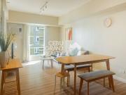 Bright and Breezy Condo with a Contemporary View