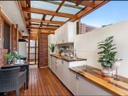 Bright and inviting 2 Bedroom Home