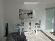 Bright and modern apartment with full amenities,...