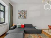 Bright and quiet 2 room newly renovated apartment with...