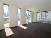 Bright and Spacious 3 bedroom apartment!