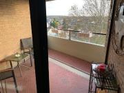 Bright and spacious apartment in the south of Cologne,...